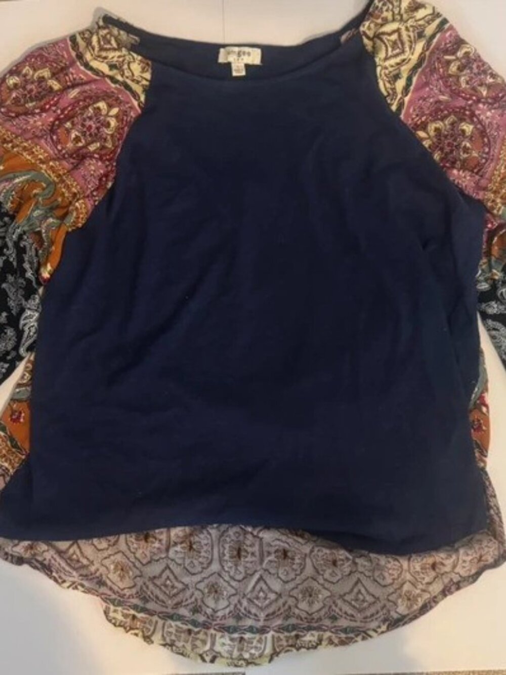 Umgee Navy Pullover Blouse with Floral Print Raglan Sleeves Size Large